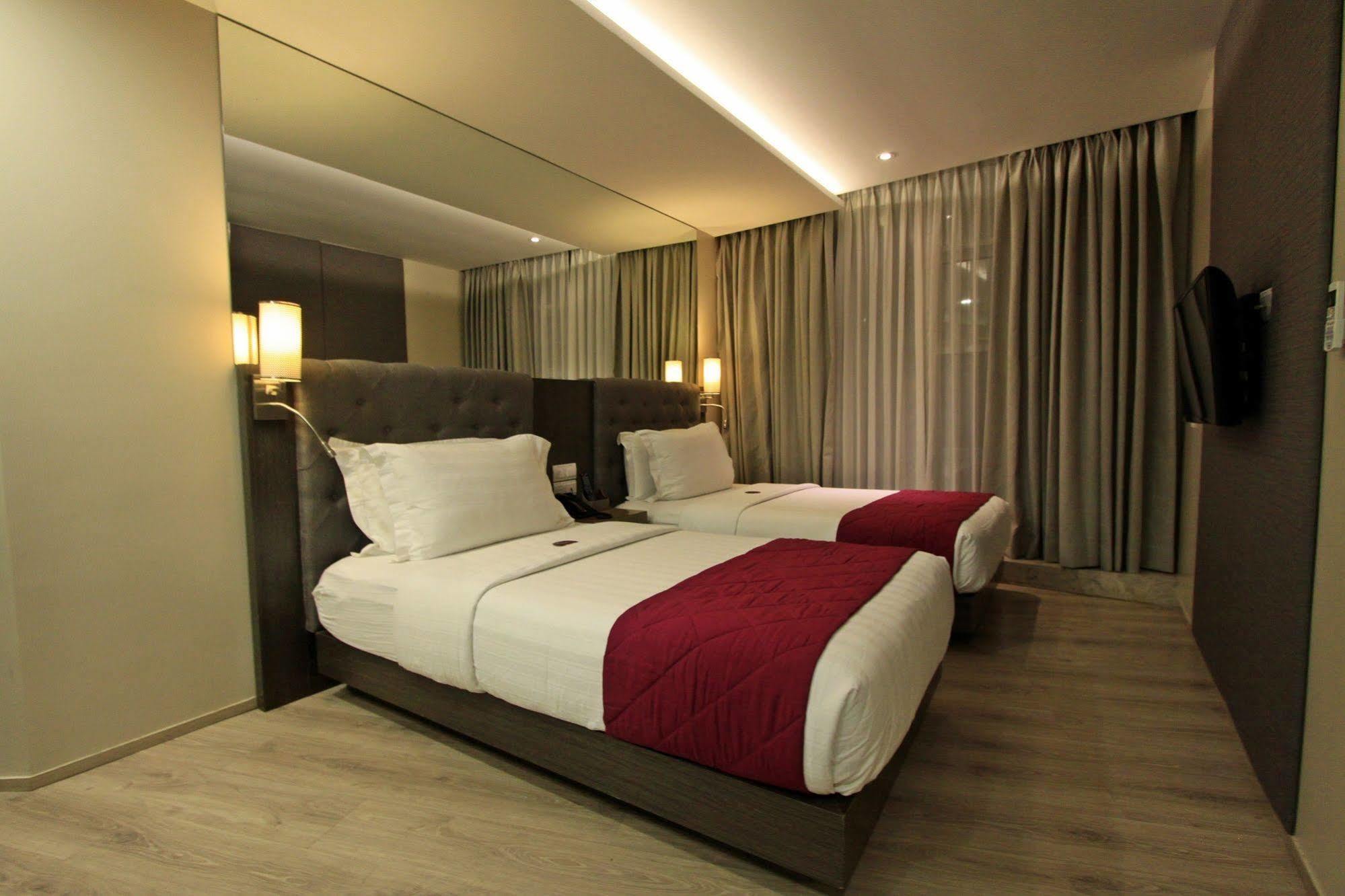 Hotel Xyz Tacloban Exteriér fotografie